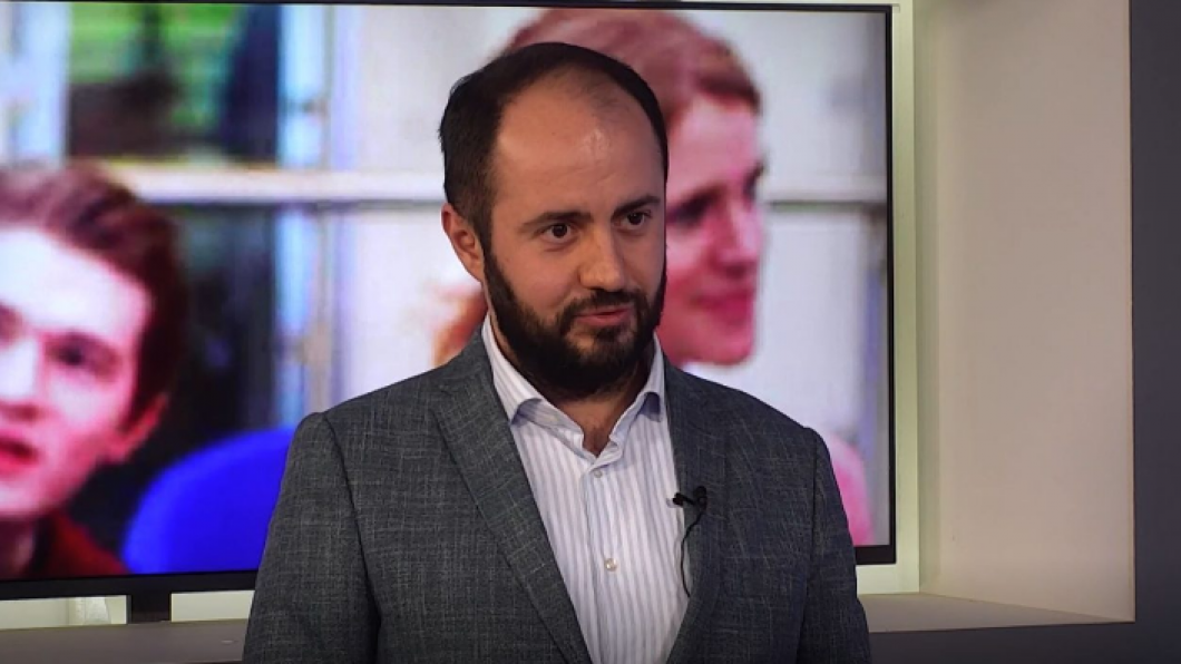 wethouder Ufuk Kâhya bij het DTV-programma Focus november 2020