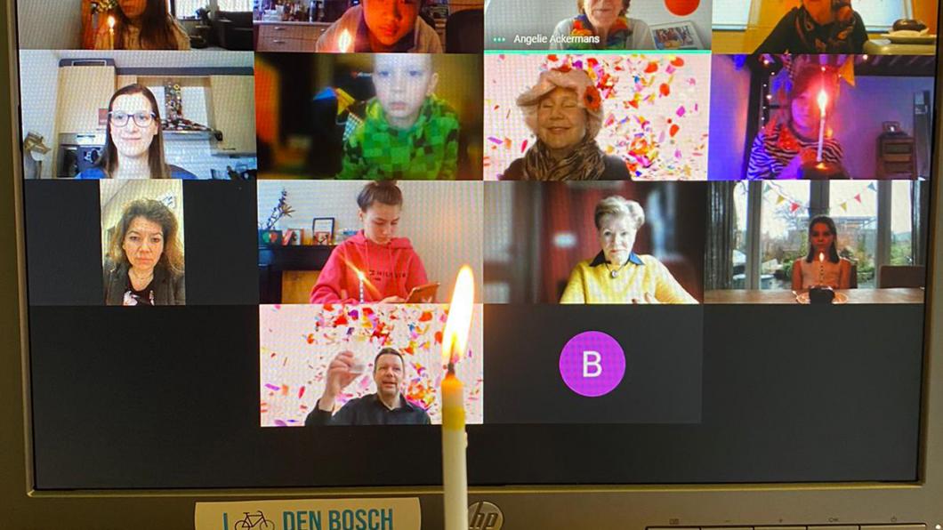 scherm met de aftrap spoor 10-14 digitaal