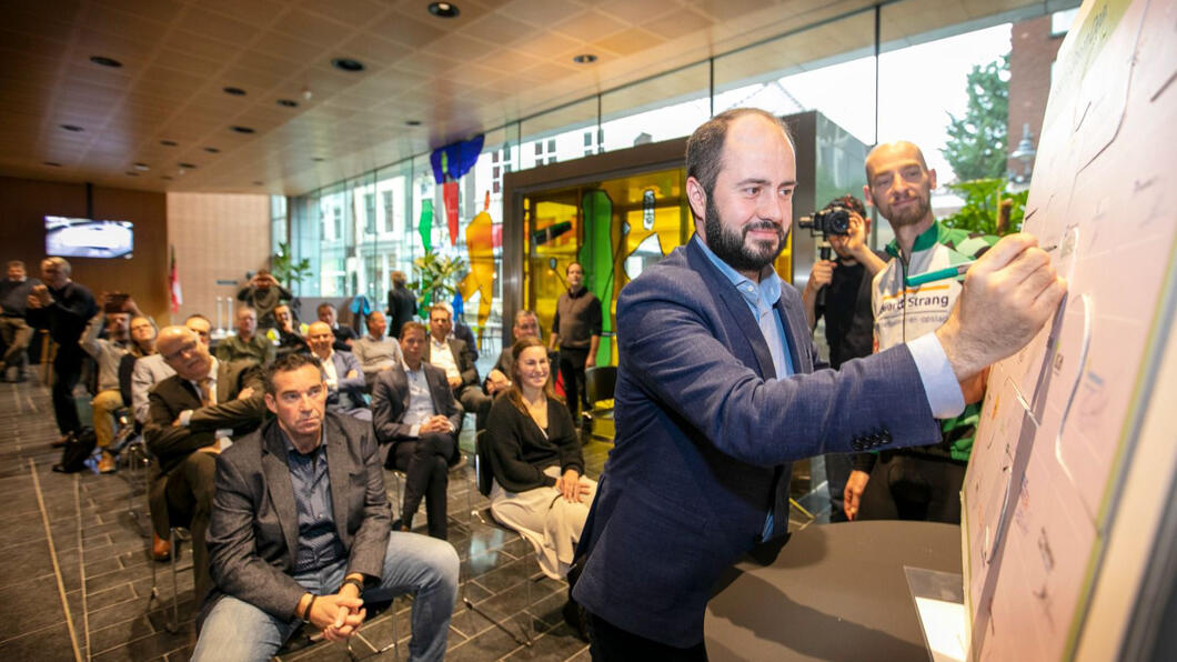 Ufuk Kâhya ondertekent de Bossche Green Deal Zero Emissie Stadslogistiek