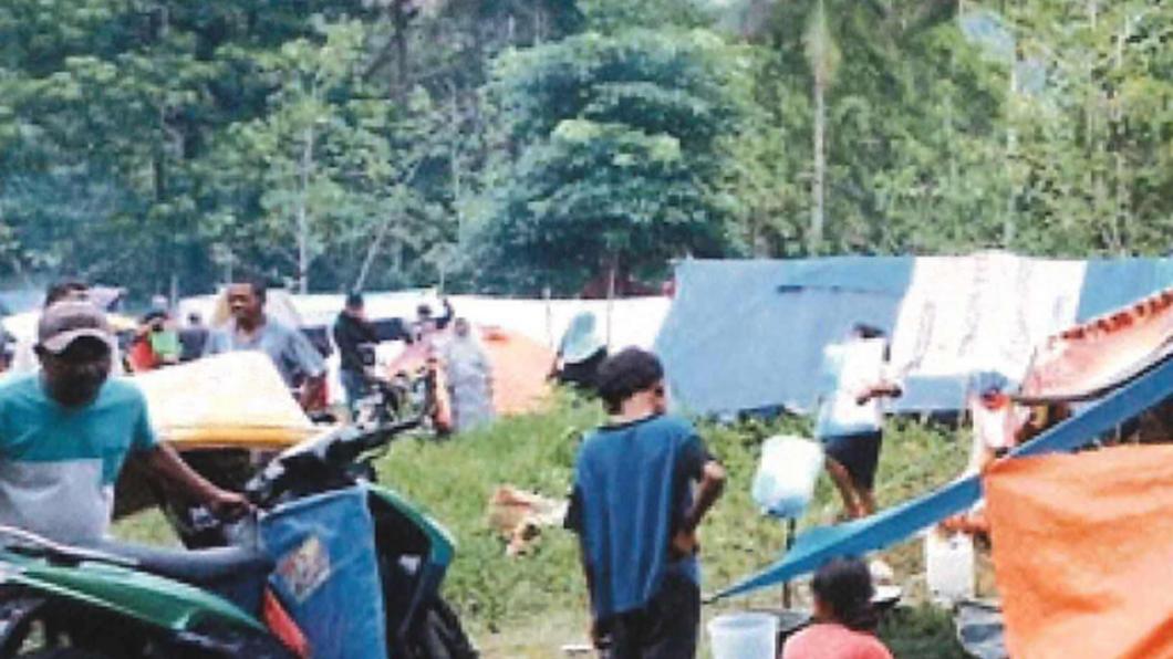 aardbeving ambon buiten september 2019.jpg