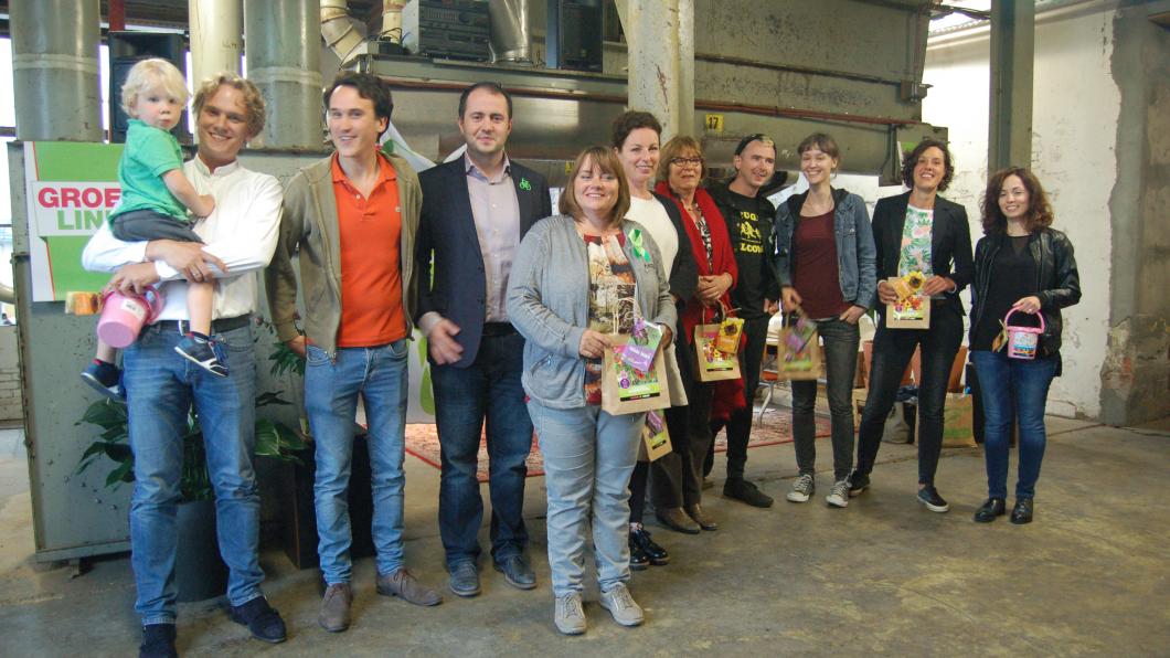 groepsfoto genomineerden uitreiking groen lintje koudijs kafe 17 juni 2016 foto patrick leenders.jpg