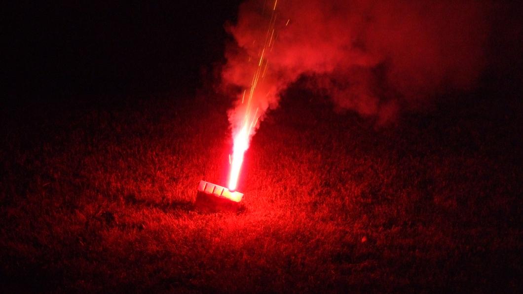 vuurwerk ontsteken rgbstockfoto.jpg