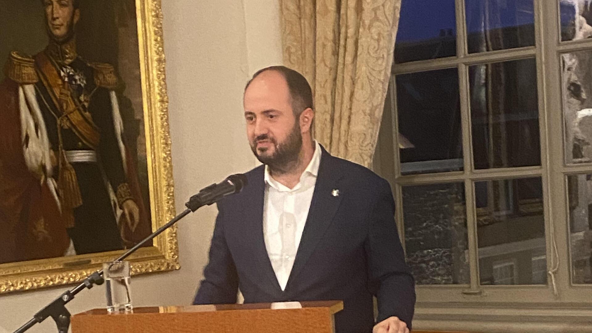 afscheidsspeech ufuk kâhya in de Oranjegalerij van het stadhuis van Den Bosch