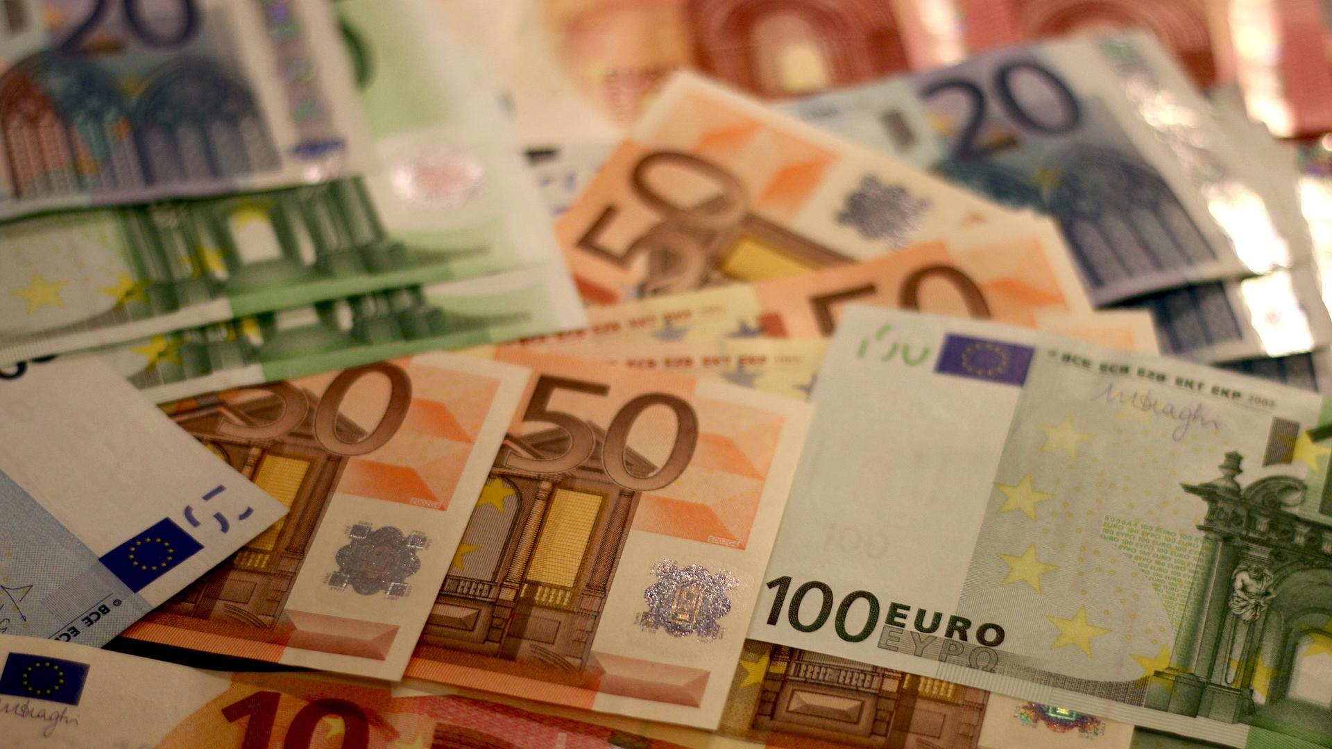 eurobankbiljetten stockphoto pixabay.jpg