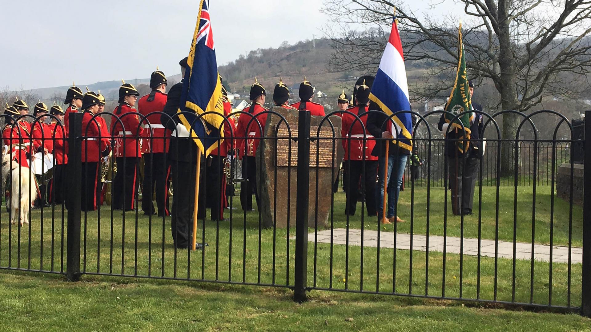 herdenking s-hertogenbosch stone pontpridd werkbezoek Wales april 2019.jpg